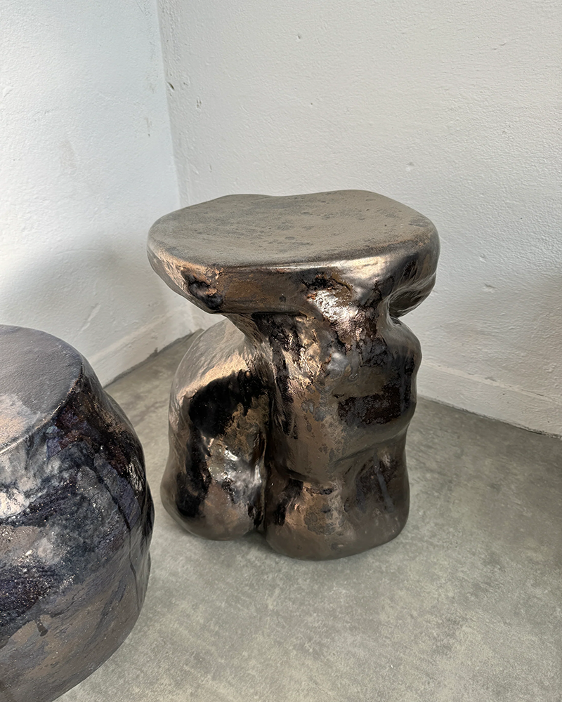 Ceramiczny stolik pomocniczy - obrazek 4